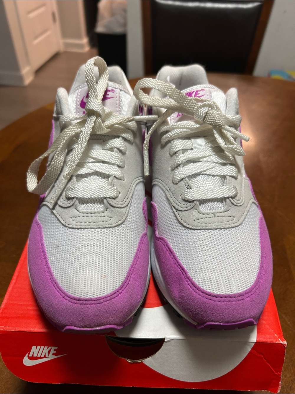 Nike Women’s Air Max 1